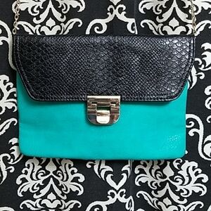 URBAN EXPRESSIONS CERTIFIED VEGAN COLOR BLOCK BAG